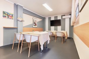 Χώρος γευμάτων του οίκου ευγηρίας Ίριδα στην Κηφισιά