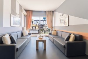 Καθιστικό της μονάδας φροντίδας ηλικιωμένων στην Κηφισιά