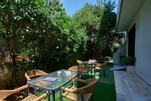 Κήπος αναψυχής στο γηροκομείο Ίριδα Αγία Παρασκευή