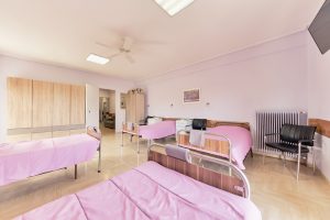 Τετράκλινο δωμάτιο στο γηροκομείο Ίριδα στο Χαλάνδρι