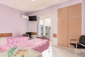 Δίκλινο δωμάτιο στο γηροκομείο Ίριδα στο Χαλάνδρι