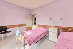 Δίκλινο δωμάτιο στο γηροκομείο Ίριδα στο Χαλάνδρι