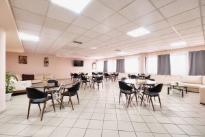 Χώρος γευμάτων του οίκου ευγηρίας Ίριδα στην Αθήνα