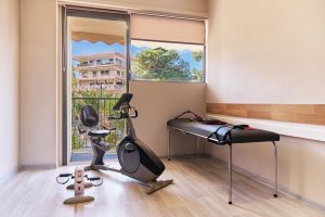 Φυσιοθεραπεία και αποκατάσταση στη μονάδα φροντίδας ηλικιωμένων Ίριδα