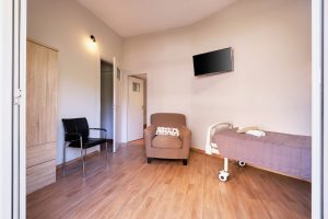 Δίκλινο δωμάτιο στο γηροκομείο Ίριδα Μαρούσι