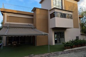 Εξωτερική όψη της μονάδας φροντίδας ηλικιωμένων Ίριδα στο Ηράκλειο Αττικής