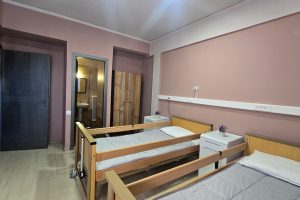 Δωμάτιο στο γηροκομείο Ίριδα Γλυφάδα