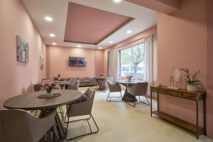 Εστιατόριο της μονάδας φροντίδας ηλικιωμένων Ίριδα στο Ηράκλειο Αττικής