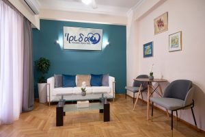 Σαλόνι στο γηροκομείο Irida Χολαργός