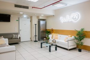 Καθιστικό της μονάδας φροντίδας ηλικιωμένων Ίριδα Ιλίσια