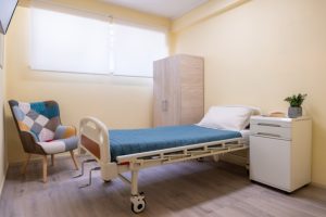 Δίκλινο δωμάτιο της μονάδας φροντίδας ηλικιωμένων Ίριδα